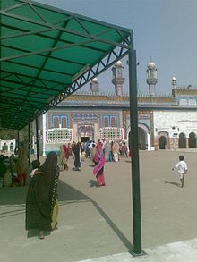 220px-Sultan_Bahu_roza.jpg